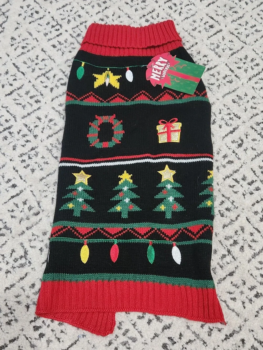 Merry Woofmas Christmas Dog Sweater Medium NWT Holiday Pet Outfit